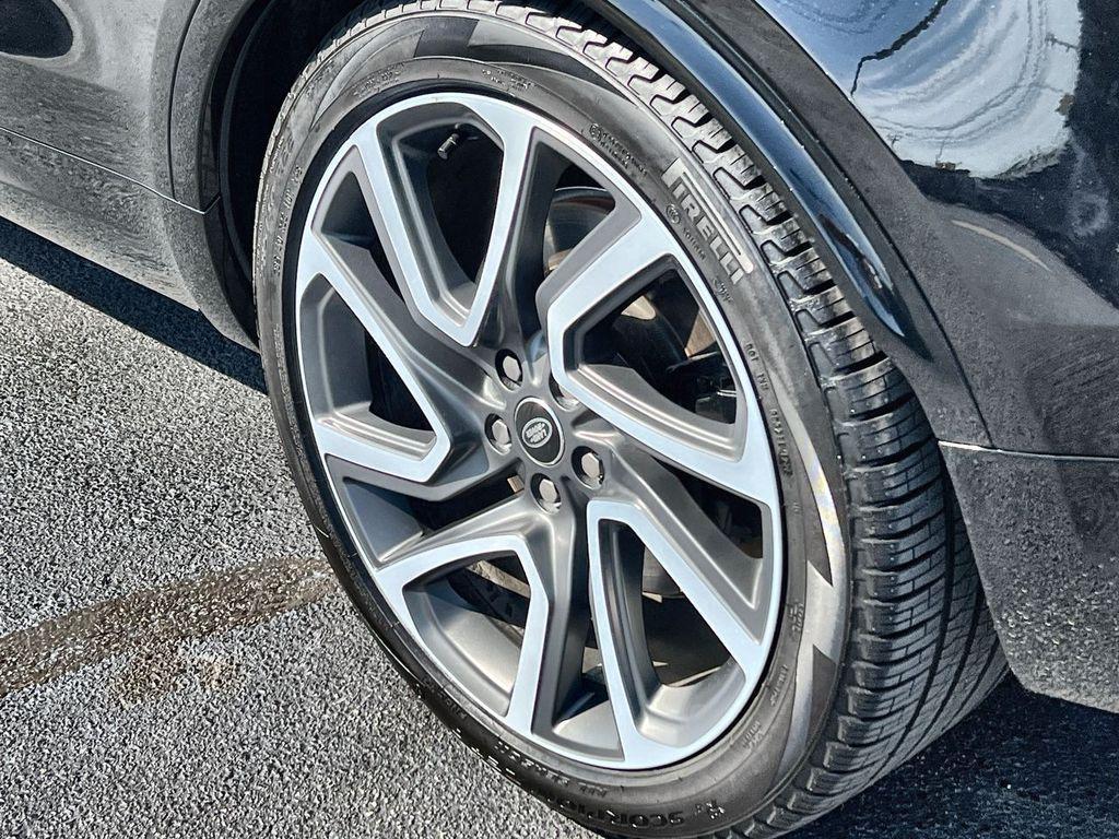 used 2025 Land Rover Discovery car, priced at $63,210