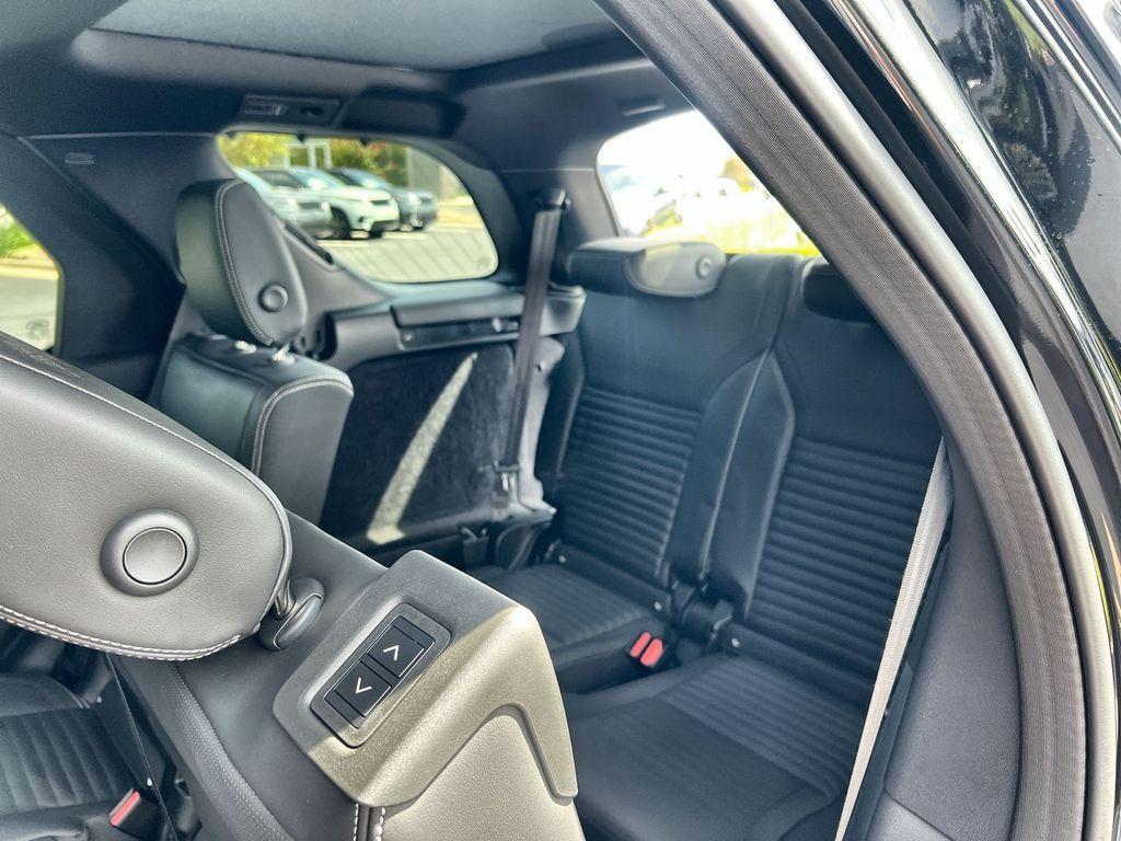 used 2025 Land Rover Discovery car, priced at $69,911