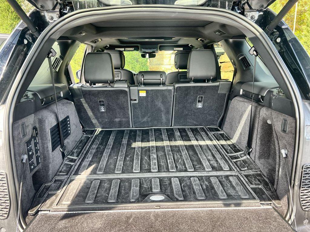 used 2025 Land Rover Discovery car, priced at $69,911