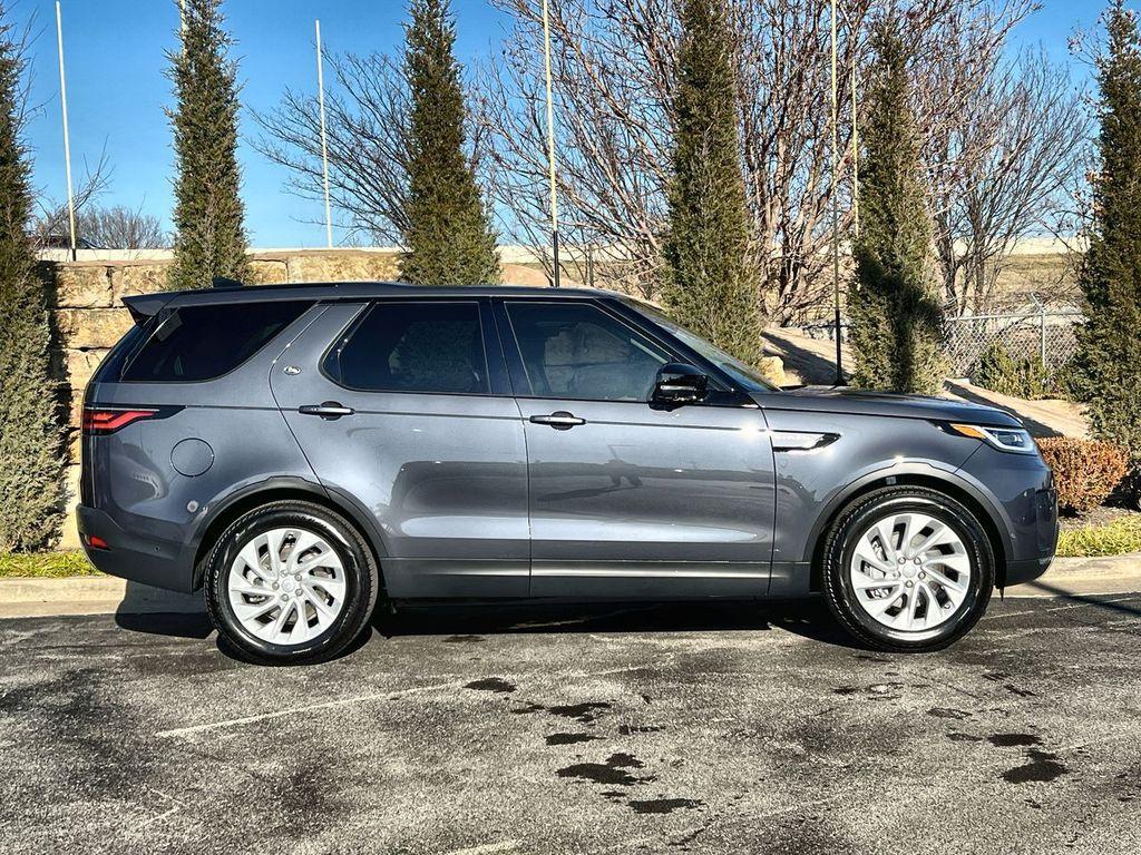 used 2025 Land Rover Discovery car, priced at $54,210
