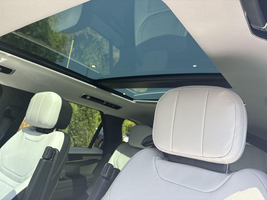 used 2025 Land Rover Range Rover Sport car, priced at $95,290