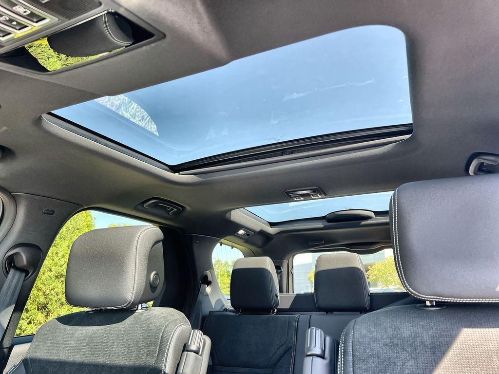 new 2026 Land Rover Discovery car, priced at $67,430