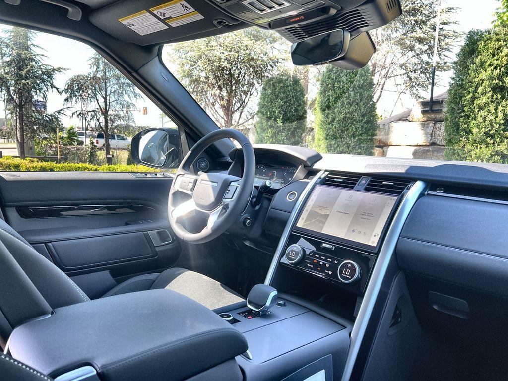 new 2026 Land Rover Discovery car, priced at $67,430