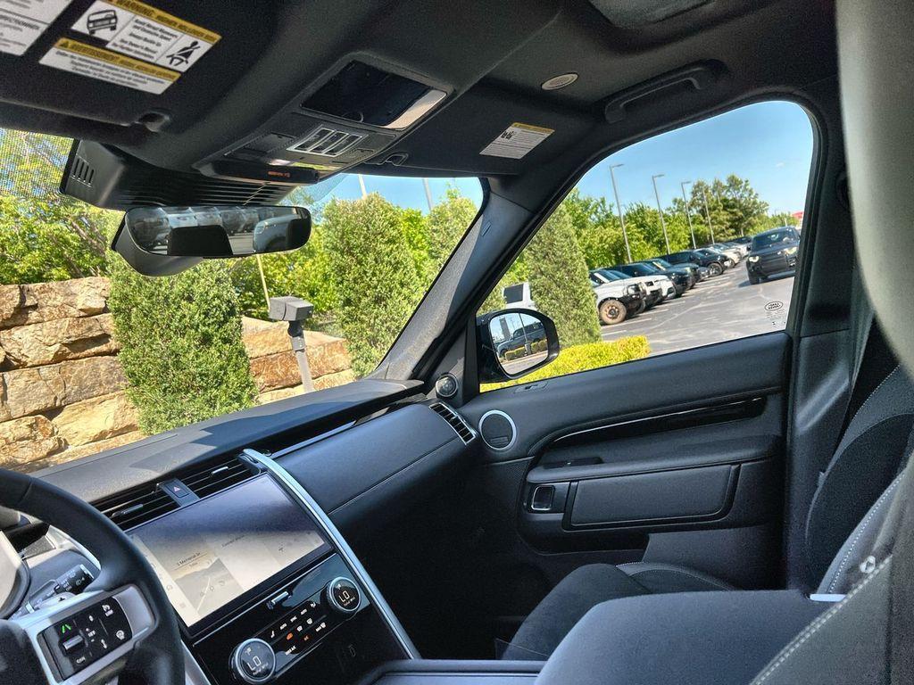 new 2026 Land Rover Discovery car, priced at $67,430