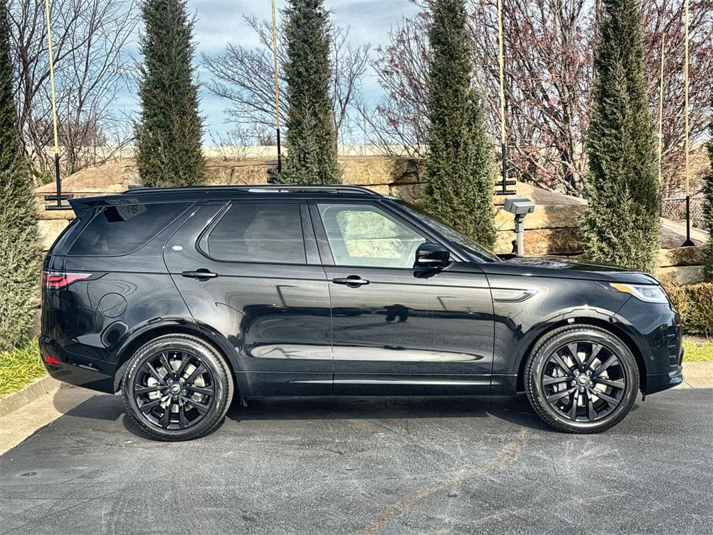 new 2026 Land Rover Discovery car, priced at $77,781