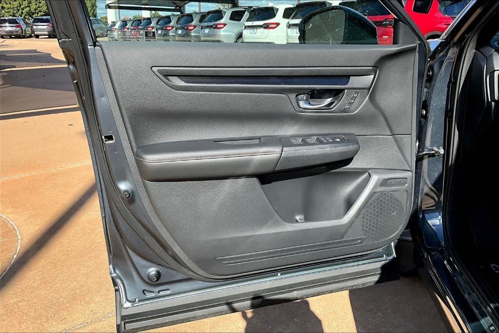 new 2026 Honda CR-V Hybrid car, priced at $39,550