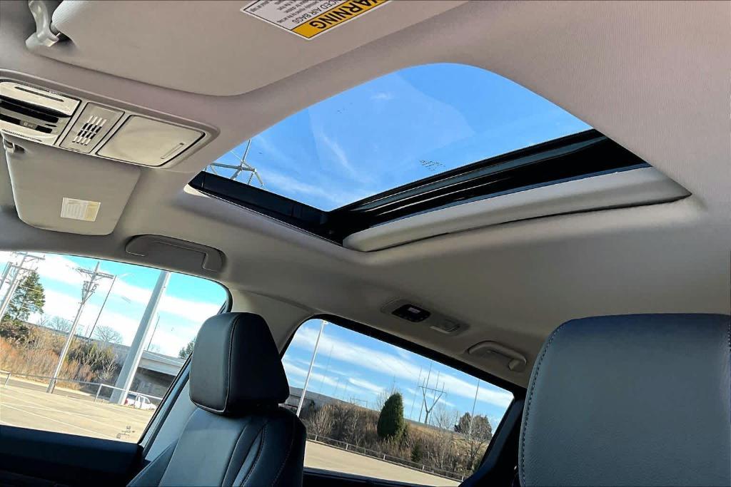 new 2026 Honda Odyssey car, priced at $43,260