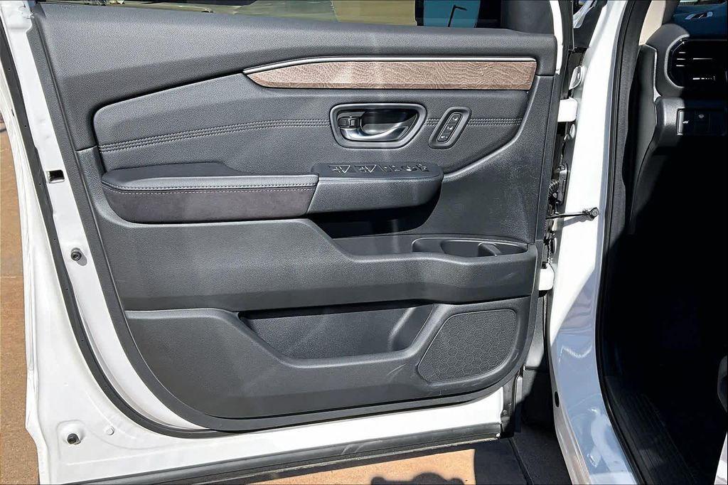 new 2026 Honda Pilot car, priced at $55,445