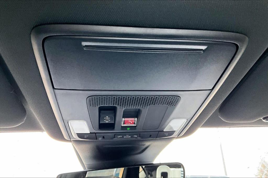 new 2026 Honda CR-V Hybrid car, priced at $42,125