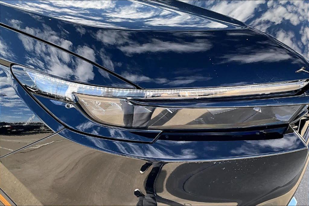 new 2026 Honda CR-V Hybrid car, priced at $42,125