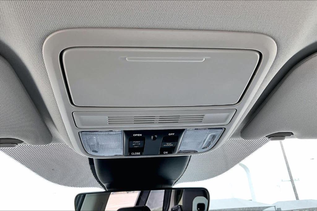 new 2026 Honda Odyssey car, priced at $43,260