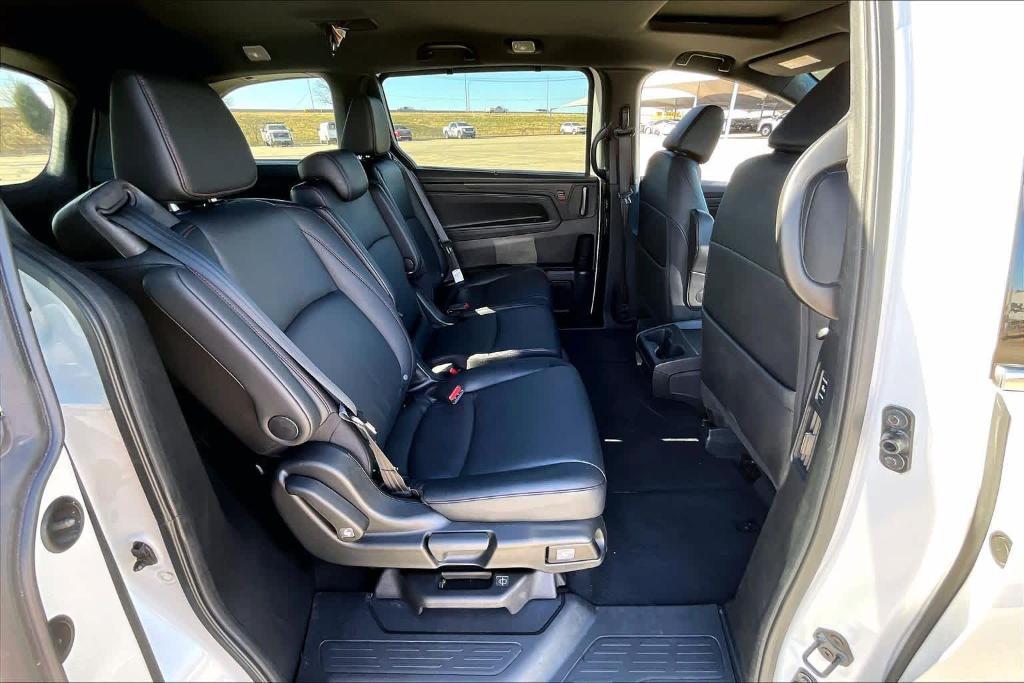 used 2025 Honda Odyssey car, priced at $39,455