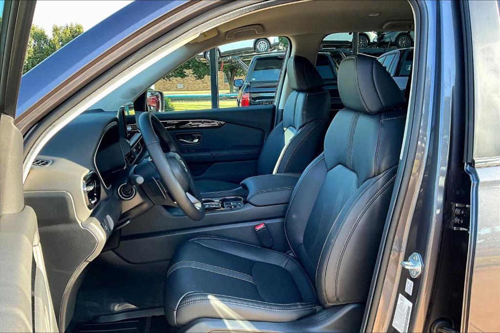 new 2025 Honda Pilot car, priced at $43,965