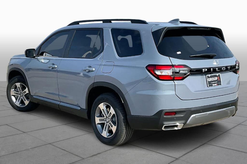 new 2026 Honda Pilot car, priced at $45,570