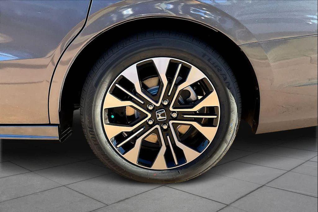 new 2026 Honda Odyssey car, priced at $51,889