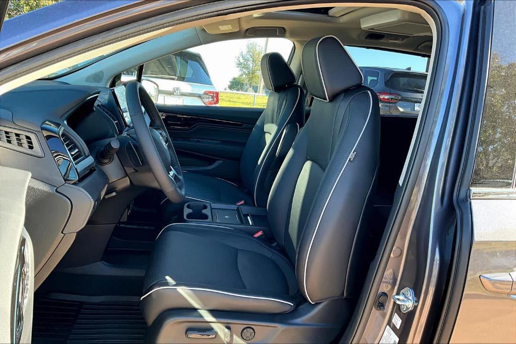 new 2026 Honda Odyssey car, priced at $51,065