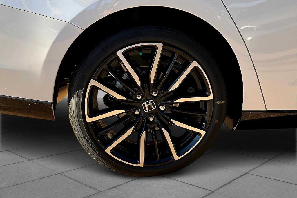 new 2025 Honda Accord Hybrid car, priced at $40,500