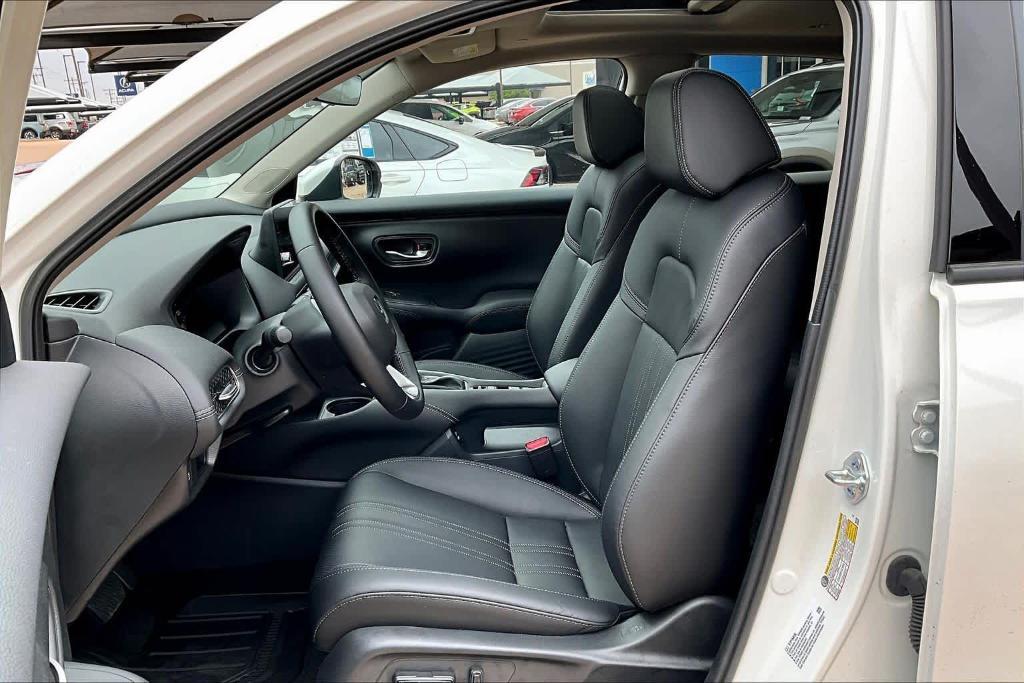 new 2026 Honda HR-V car, priced at $31,930