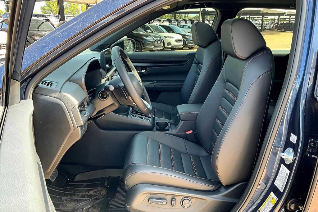 new 2026 Honda CR-V Hybrid car, priced at $40,800