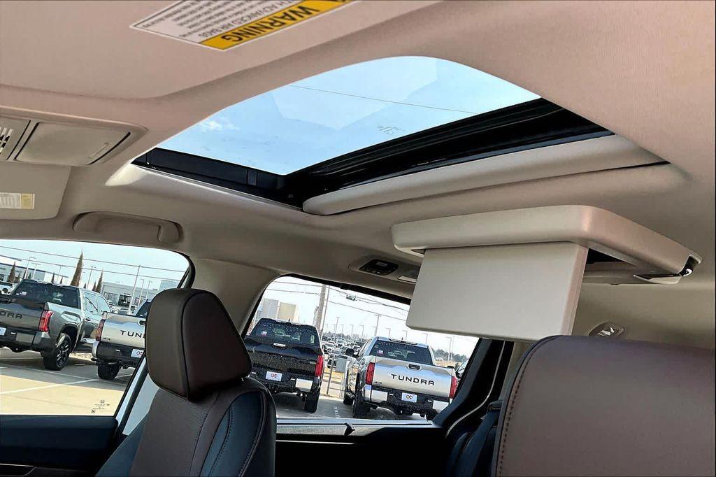 new 2026 Honda Odyssey car, priced at $52,344