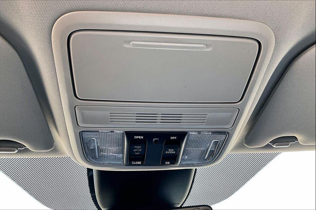 new 2026 Honda Odyssey car, priced at $52,344
