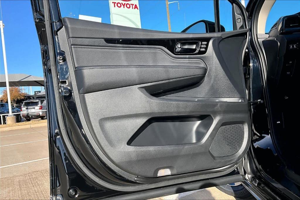 new 2026 Honda Odyssey car, priced at $51,660