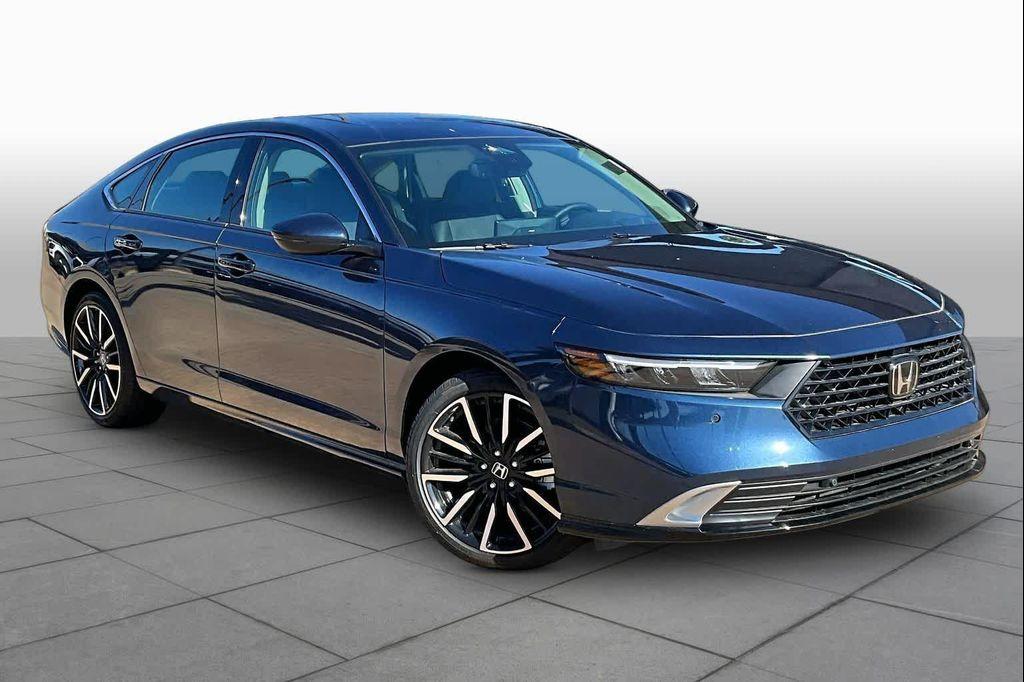 new 2026 Honda Accord Hybrid car, priced at $38,690