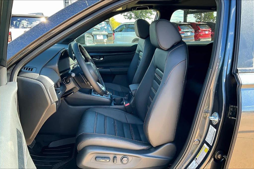 new 2026 Honda CR-V Hybrid car, priced at $41,050