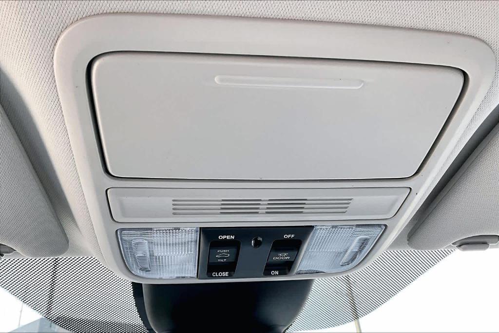 new 2026 Honda Odyssey car, priced at $43,260