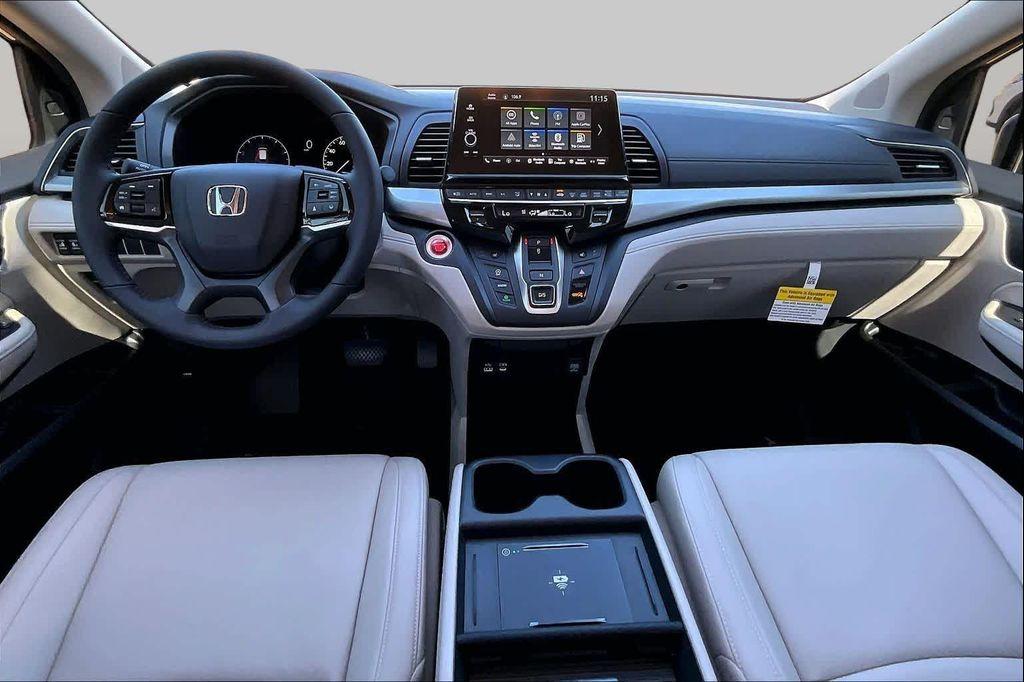 new 2026 Honda Odyssey car, priced at $43,084