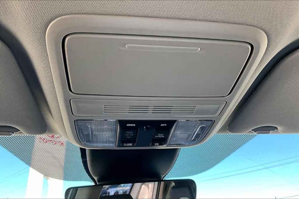 new 2026 Honda Odyssey car, priced at $44,150