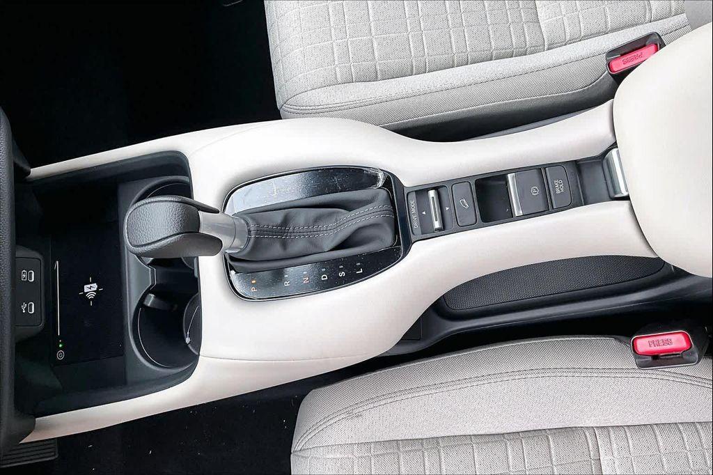 new 2027 Honda HR-V car, priced at $27,050