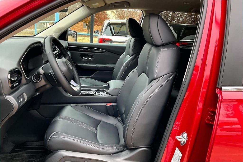 new 2025 Honda Pilot car, priced at $43,735
