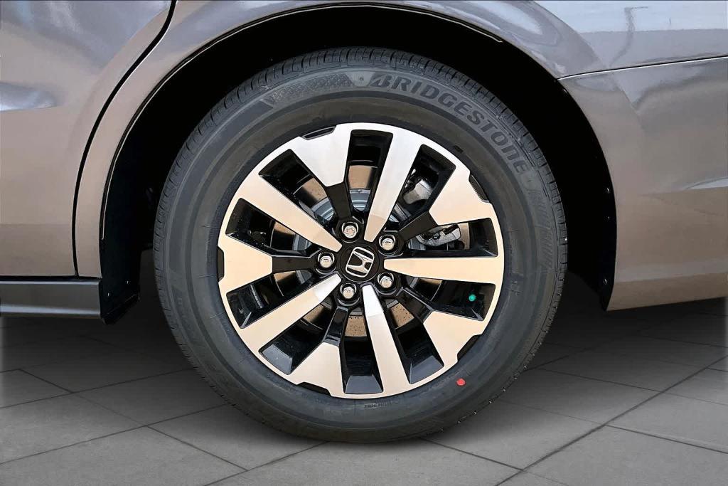 new 2026 Honda Odyssey car, priced at $44,060