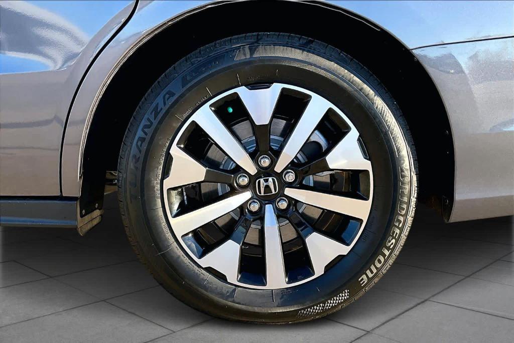 used 2026 Honda Odyssey car, priced at $44,322