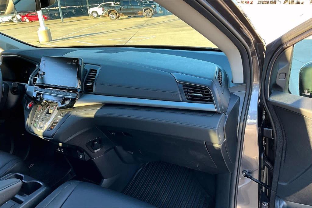 used 2026 Honda Odyssey car, priced at $44,322