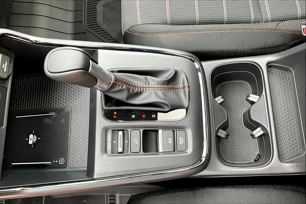 new 2026 Honda CR-V Hybrid car, priced at $39,404