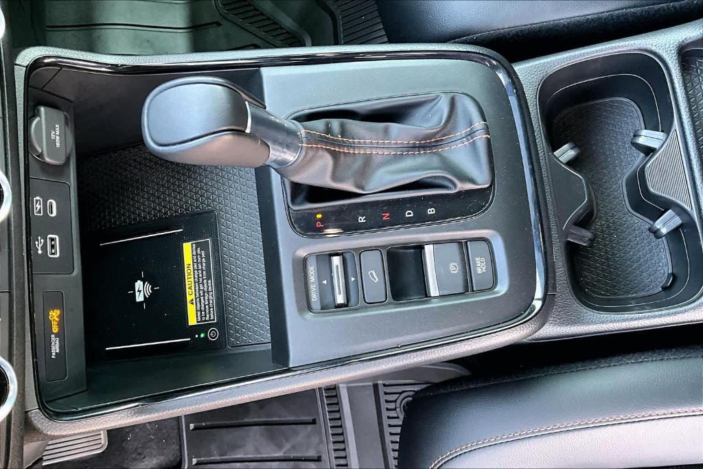 used 2024 Honda CR-V Hybrid car, priced at $31,008