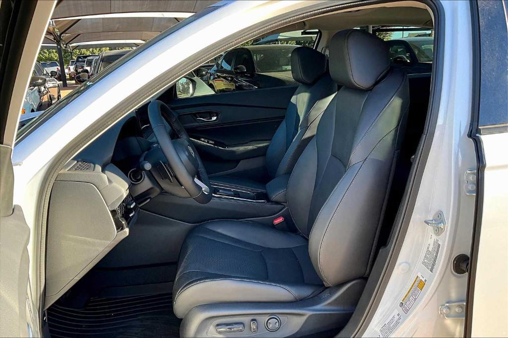 new 2025 Honda Accord Hybrid car, priced at $40,075