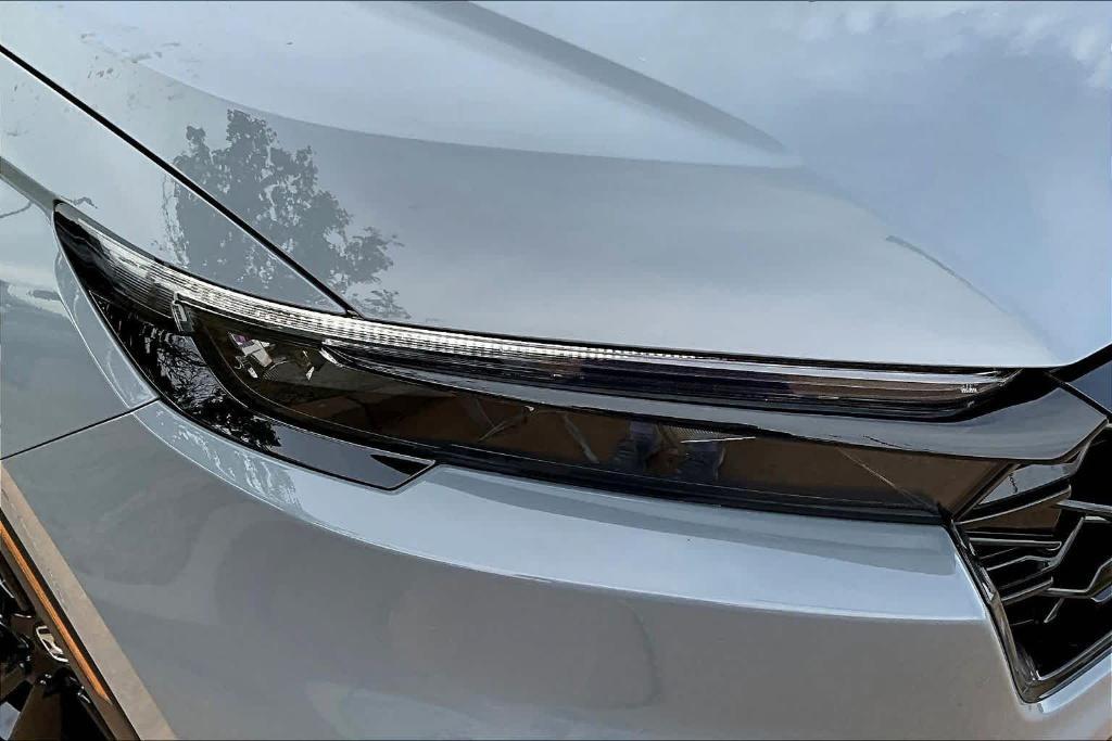 new 2026 Honda CR-V Hybrid car, priced at $42,580