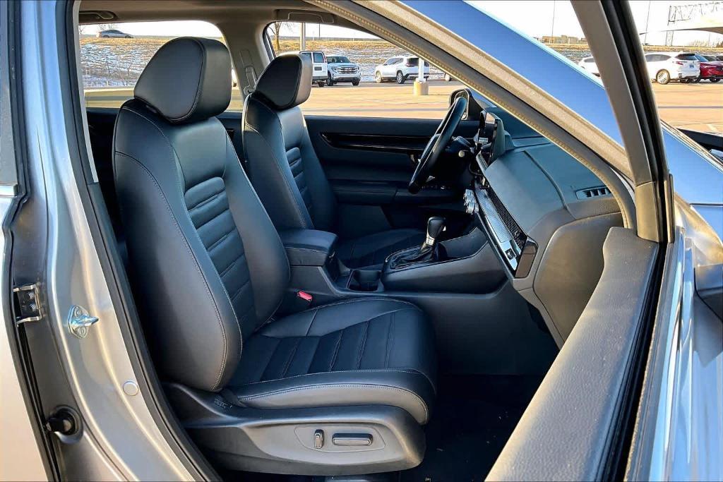 used 2025 Honda CR-V car, priced at $33,850