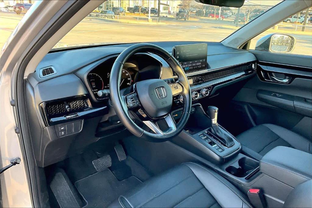 used 2025 Honda CR-V car, priced at $33,850
