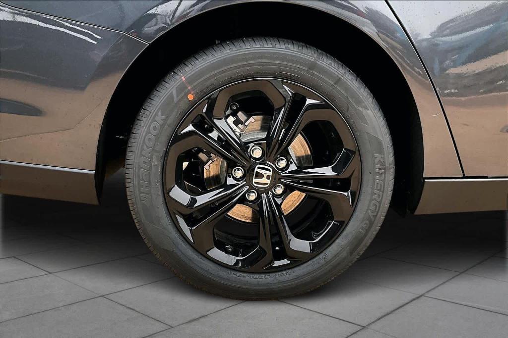 new 2025 Honda Accord car, priced at $31,430