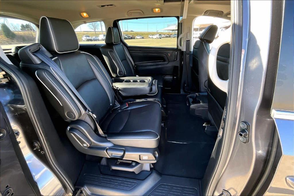 used 2025 Honda Odyssey car, priced at $44,550