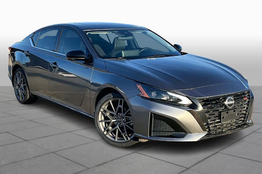 used 2023 Nissan Altima car, priced at $25,385