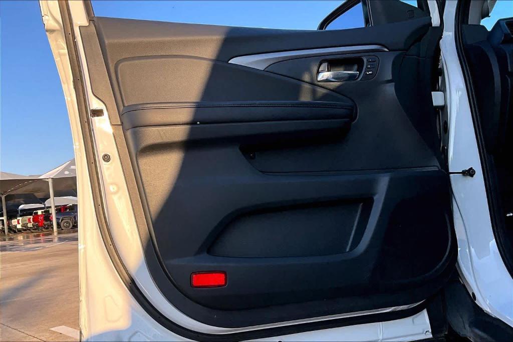 used 2021 Honda Pilot car, priced at $22,855