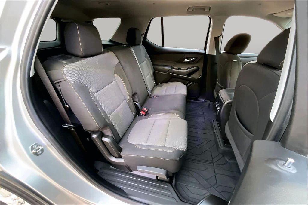 used 2020 Chevrolet Traverse car, priced at $13,393