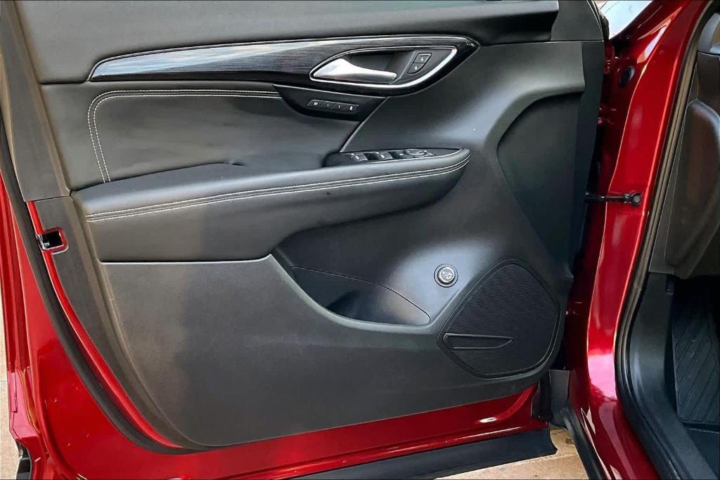 used 2023 Buick Envision car, priced at $25,109