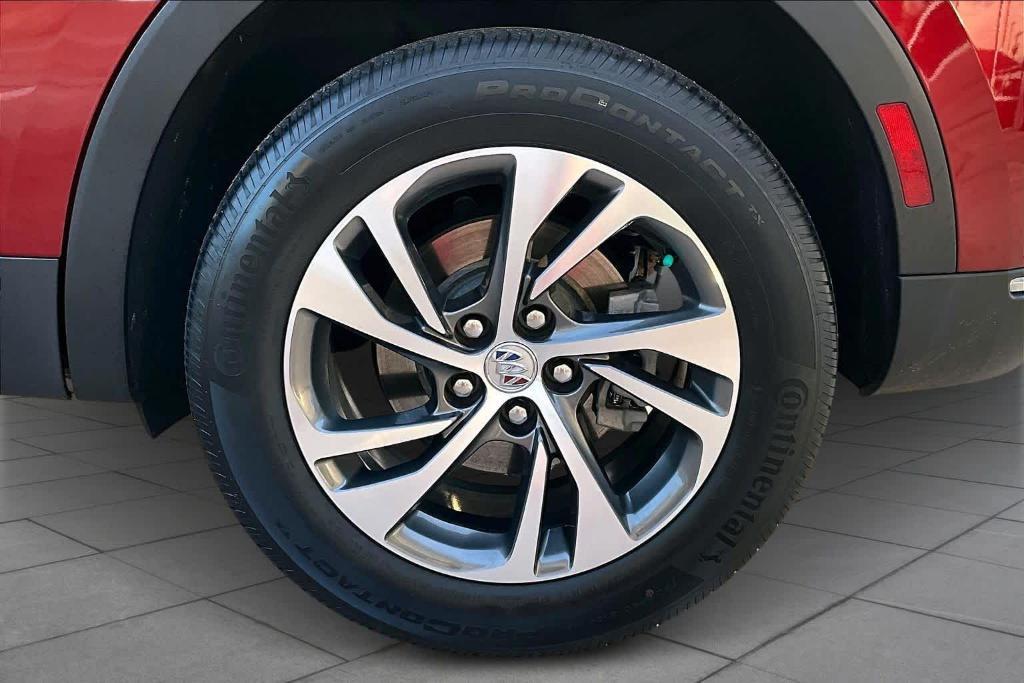 used 2023 Buick Envision car, priced at $25,109