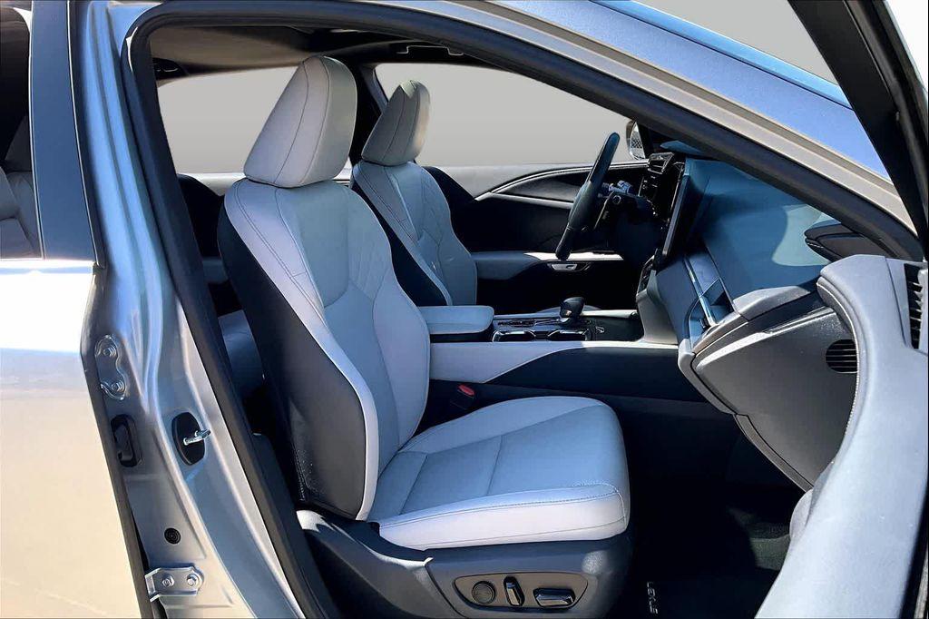 used 2025 Lexus RX 350 car, priced at $51,393